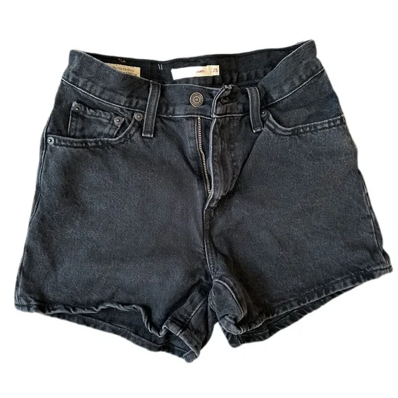 LEVI | 80s Mom Black Shorts - Picture 1 of 3